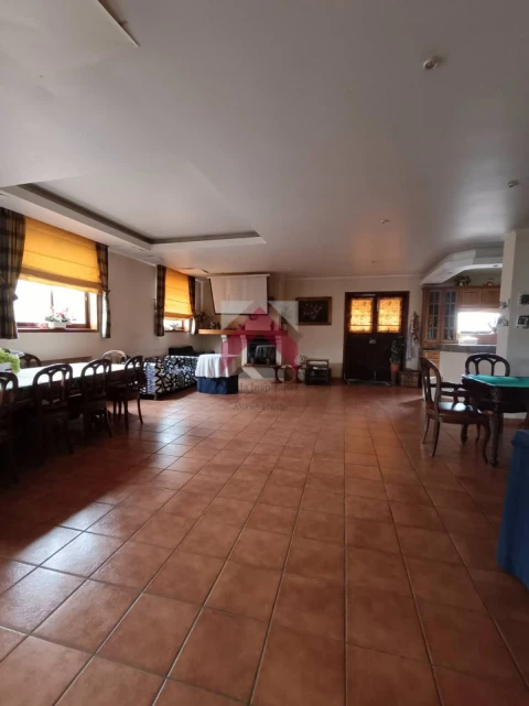 Moradia T7 para Venda em São João da Madeira