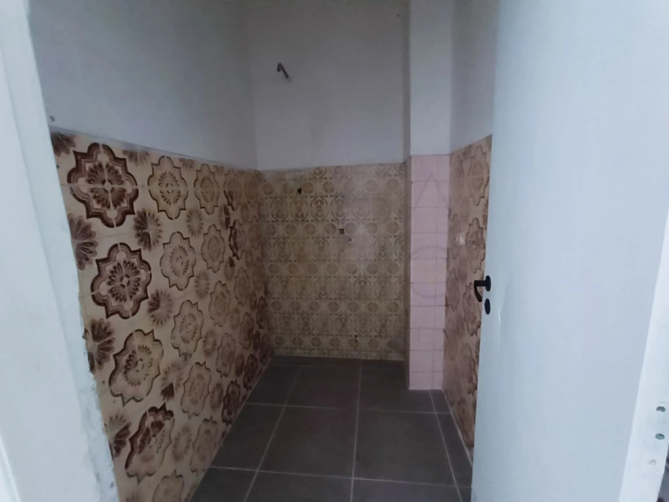 Loja para Arrendamento em Setubal (São Sebastião) Foto 12