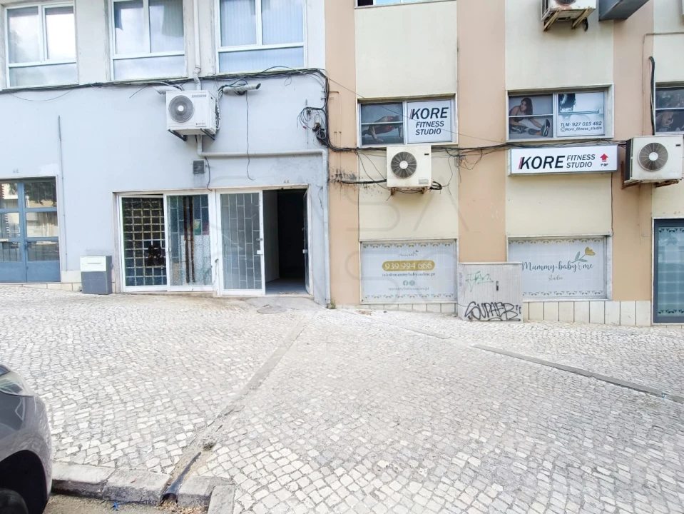 Loja para Arrendamento em Setubal (São Sebastião) Foto 3