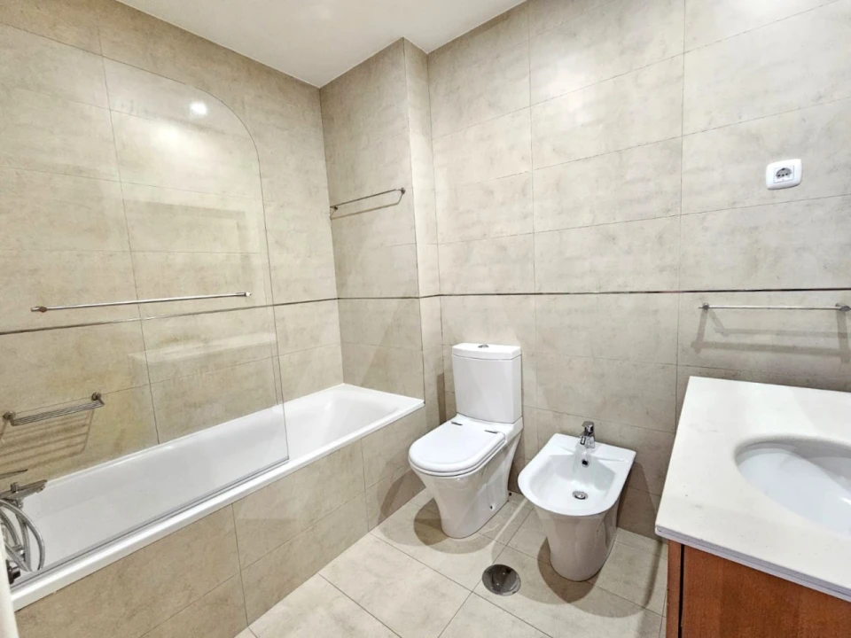 Apartamento T2 para Arrendamento em São Bernardo Foto 16