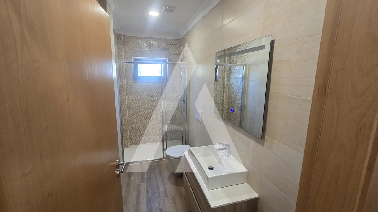 Apartamento T3 para Arrendamento em Venade e Azevedo Foto 11