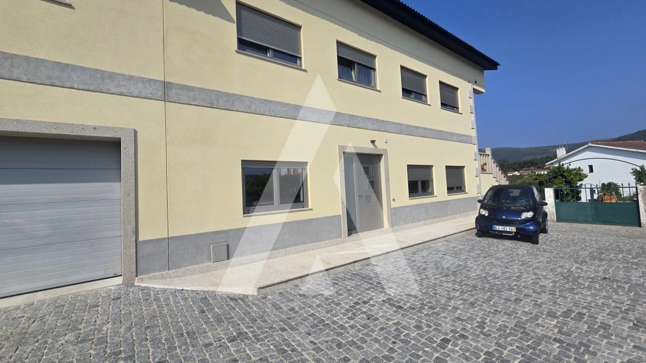 Apartamento T3 para Arrendamento em Venade e Azevedo Foto 24