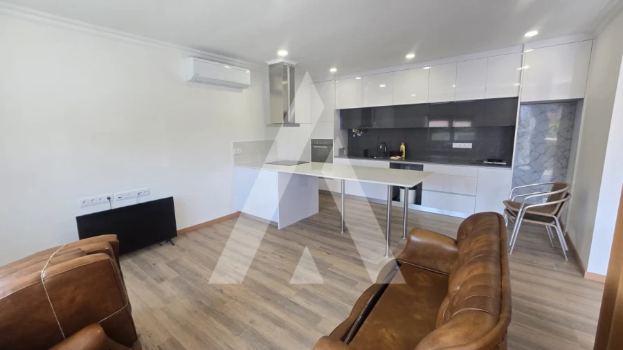 Apartamento T3 para Arrendamento em Venade e Azevedo Foto 3