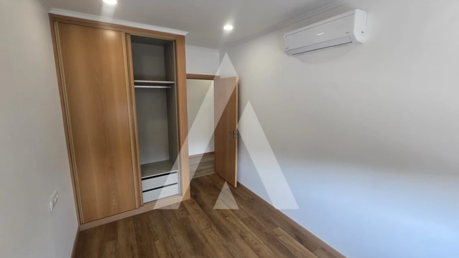 Apartamento T3 para Arrendamento em Venade e Azevedo Foto 15