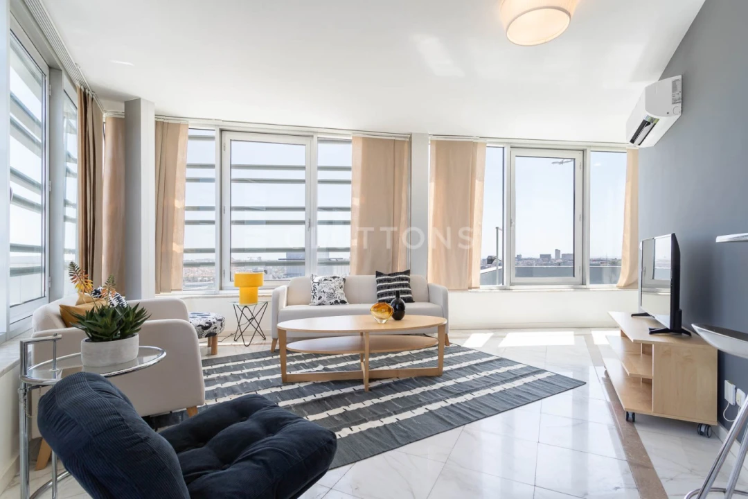 Apartamento T1 para Venda em Campolide Foto 9