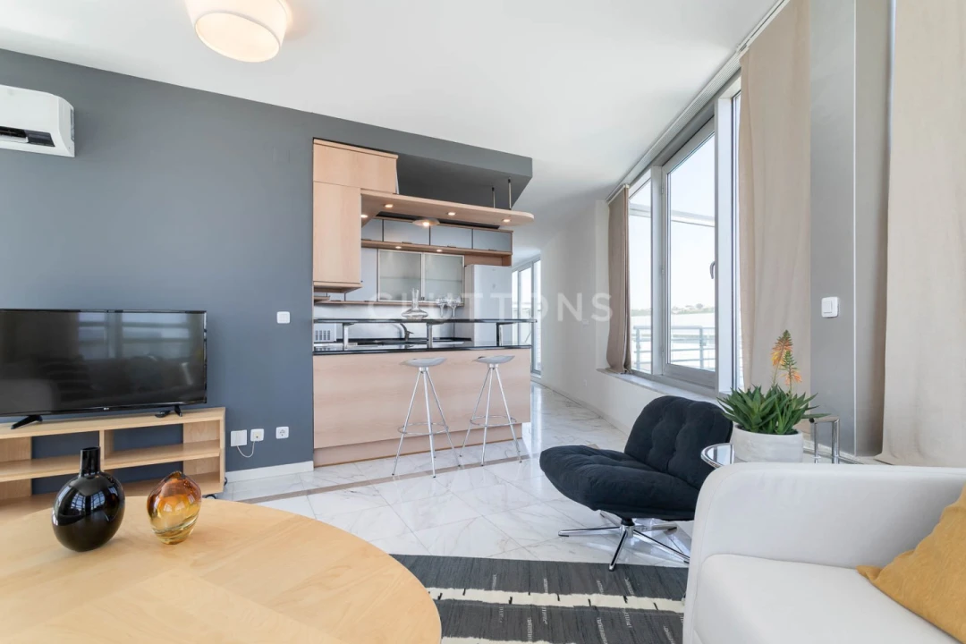 Apartamento T1 para Venda em Campolide Foto 17