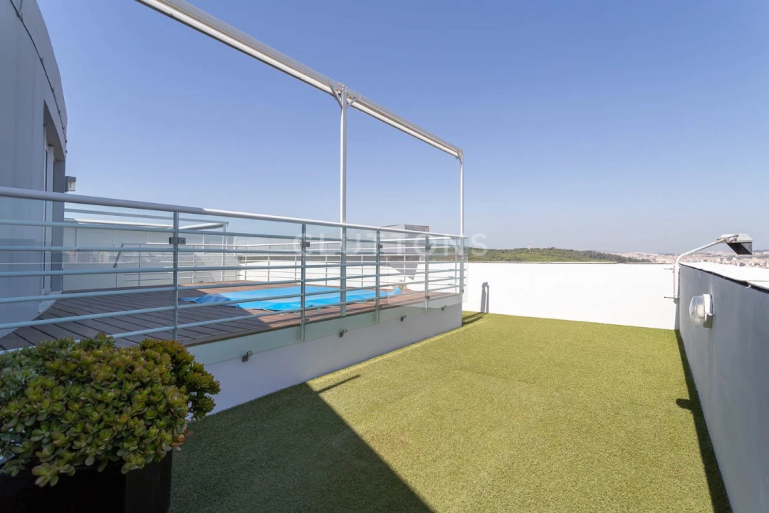 Apartamento T1 para Venda em Campolide Foto 7