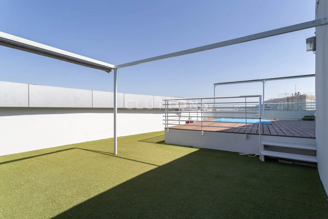 Apartamento T1 para Venda em Campolide Foto 35