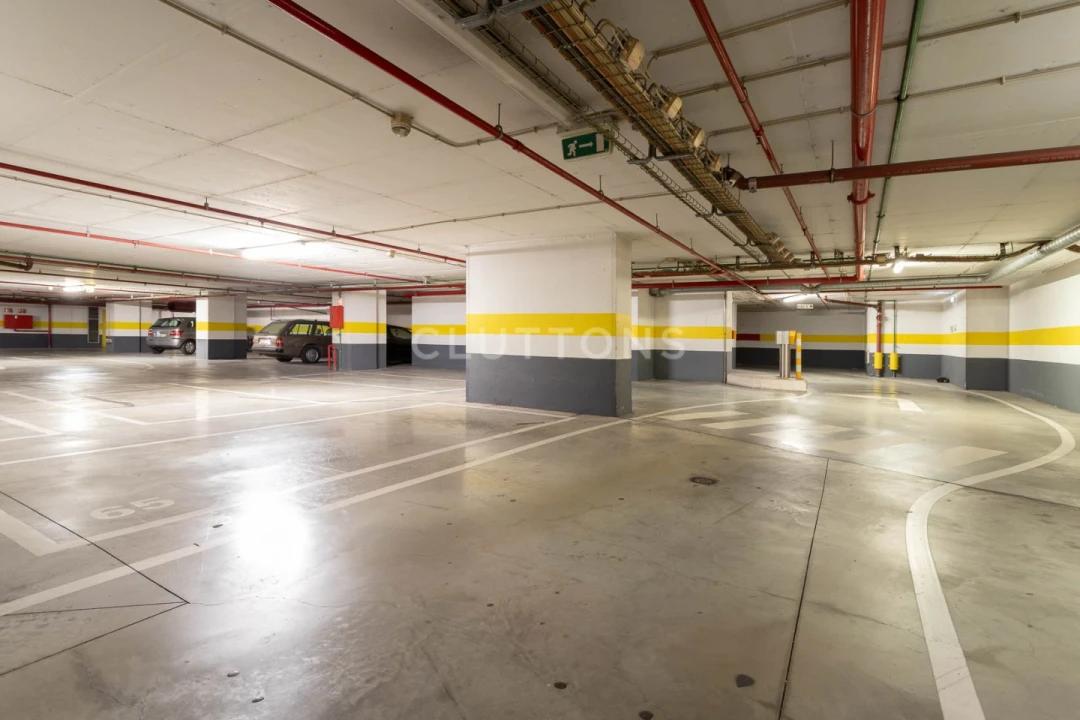 Apartamento T1 para Venda em Campolide Foto 43