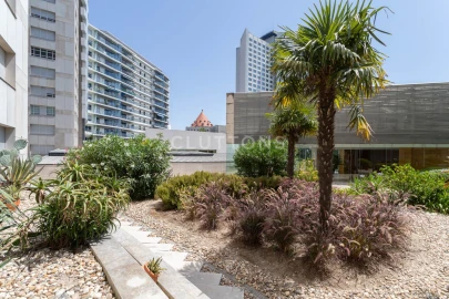 Apartamento T1 para Venda em Campolide