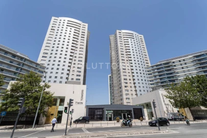 Apartamento T1 para Venda em Campolide