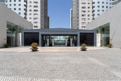 Apartamento T1 para Venda em Campolide