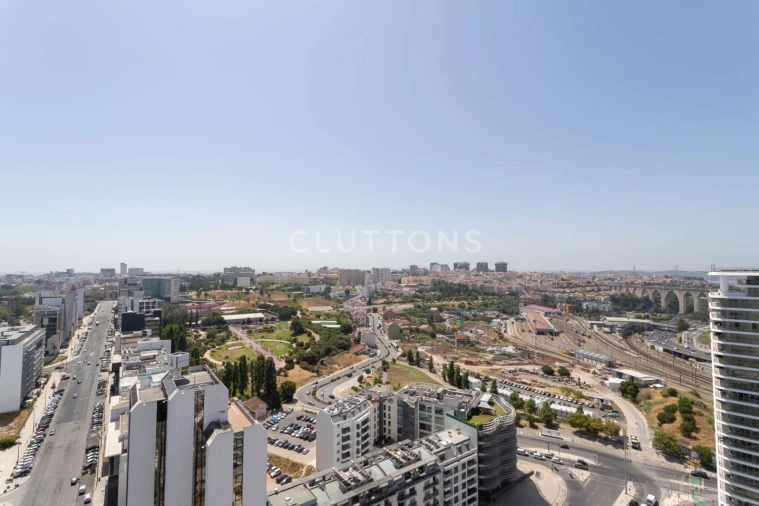 Apartamento T1 para Venda em Campolide Foto 32