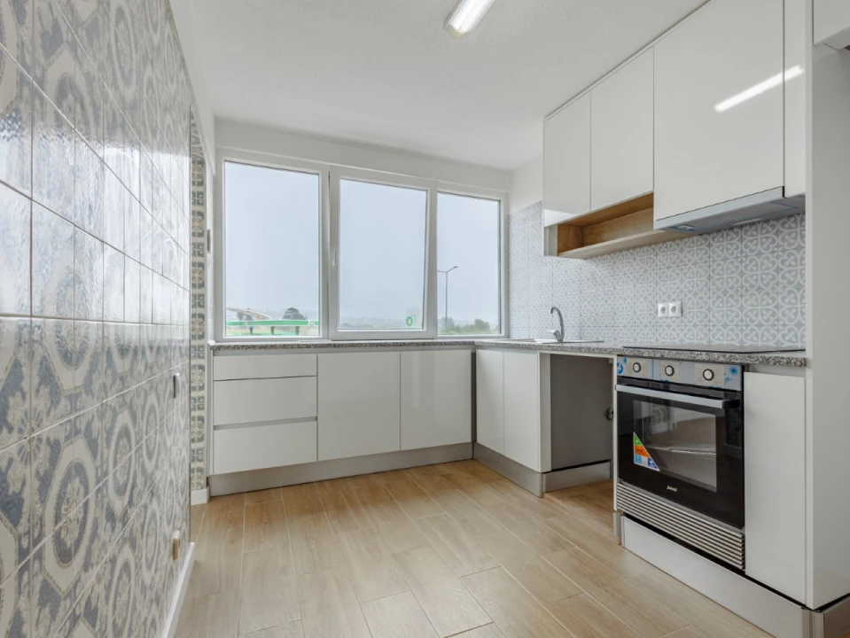 Apartamento T4 para Venda em Tavarede Foto 9