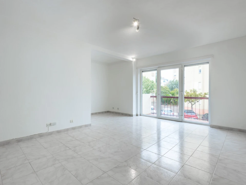Apartamento T4 para Venda em Tavarede Foto 2
