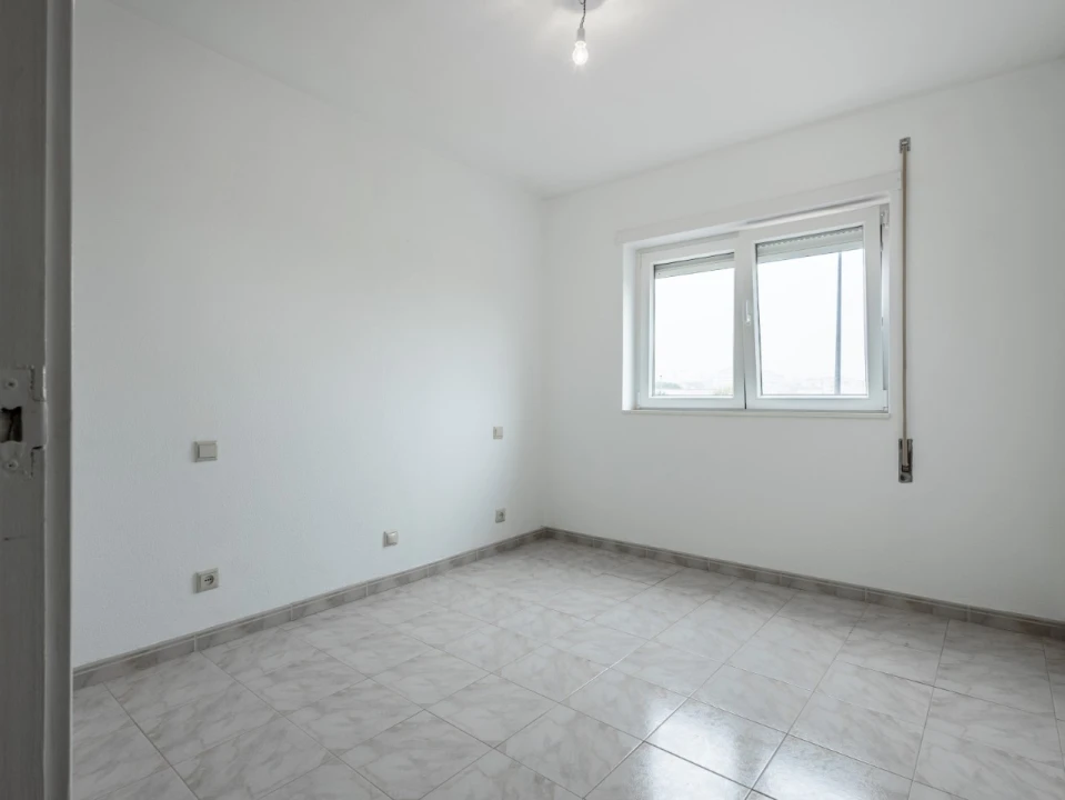 Apartamento T4 para Venda em Tavarede Foto 4