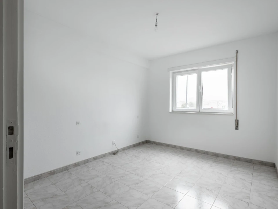 Apartamento T4 para Venda em Tavarede Foto 13