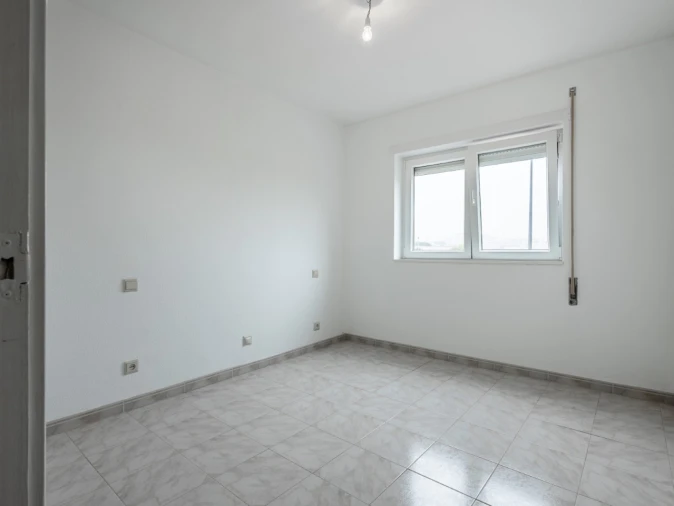 Apartamento T4 para Venda em Tavarede Foto 4