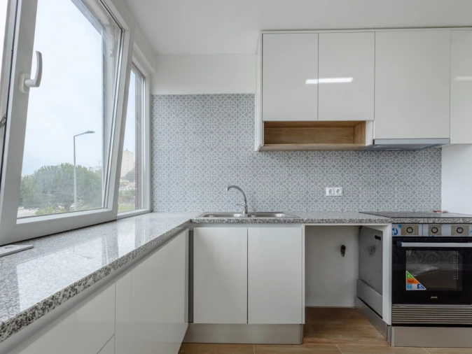 Apartamento T4 para Venda em Tavarede Foto 8