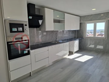 Apartamento T4 para Venda em Amora