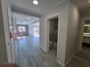 Apartamento T4 para Venda em Amora