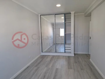 Apartamento T4 para Venda em Amora