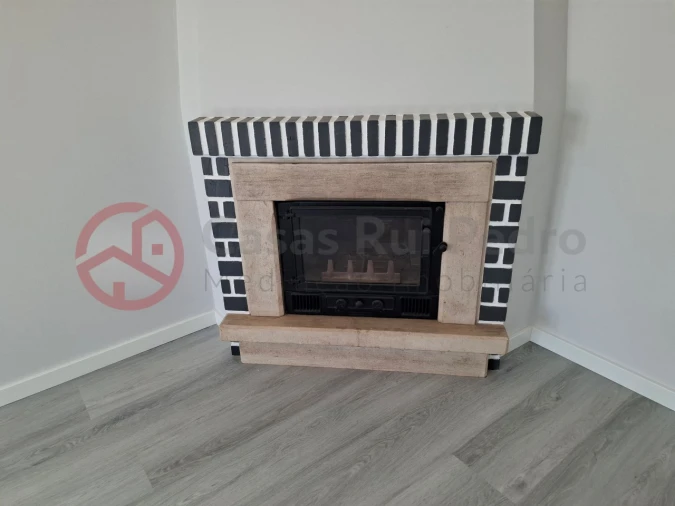 Apartamento T4 para Venda em Amora Foto 10