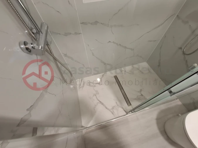 Apartamento T4 para Venda em Amora Foto 26