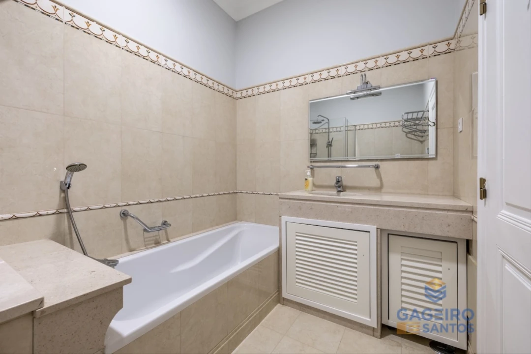 Apartamento T3 para Venda em São Martinho do Porto Foto 23