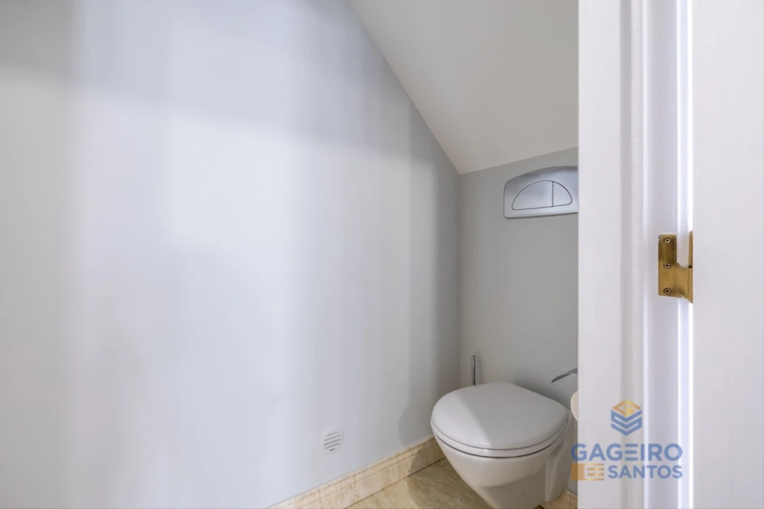 Apartamento T3 para Venda em São Martinho do Porto Foto 28