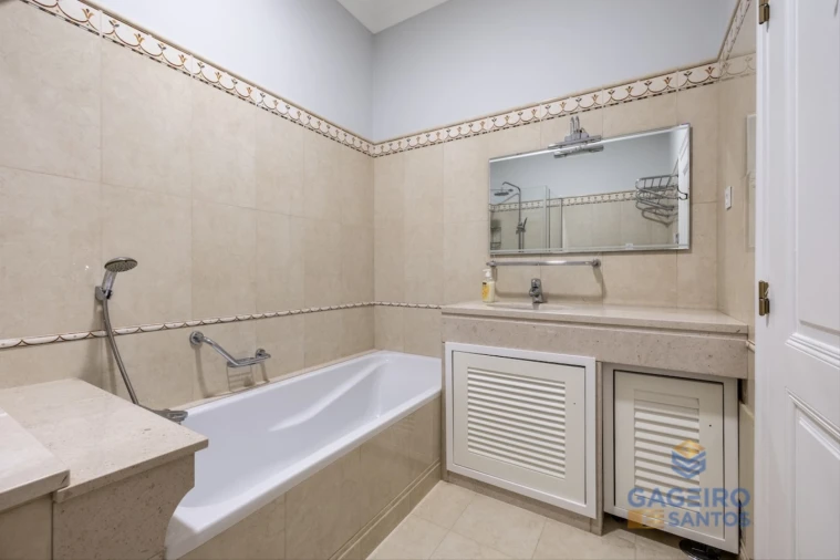 Apartamento T3 para Venda em São Martinho do Porto Foto 23