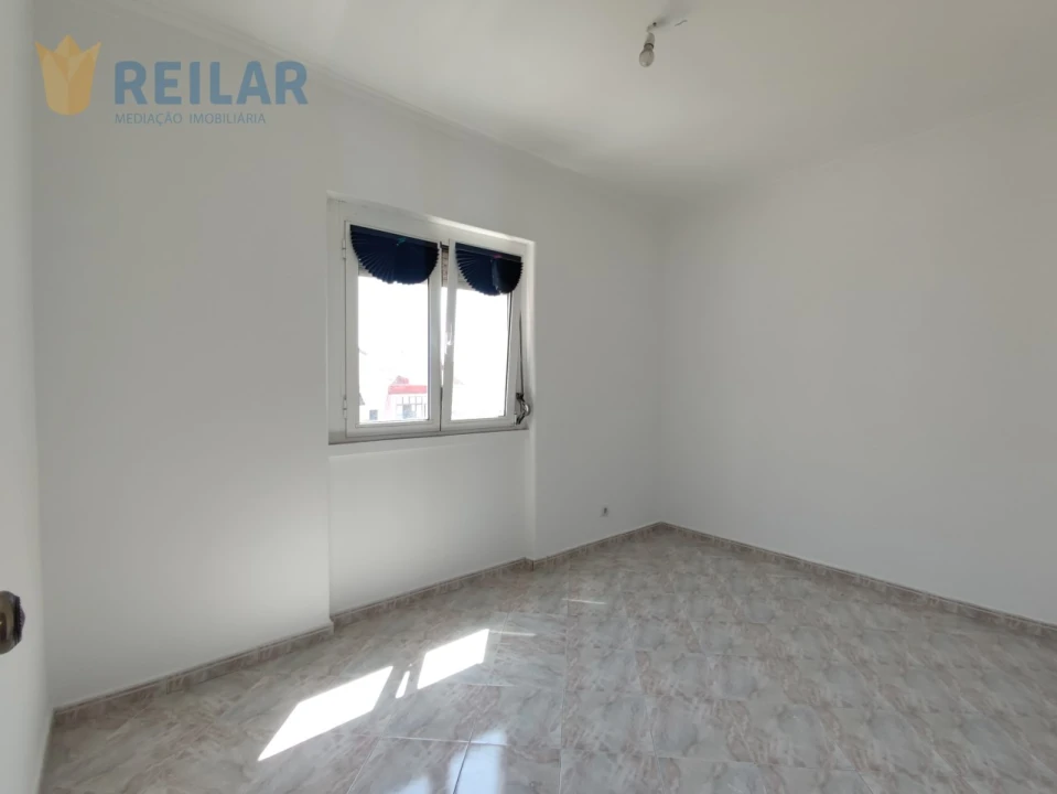 Apartamento T1 para Arrendamento em Moscavide e Portela Foto 5