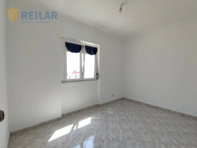 Apartamento T1 para Arrendamento em Moscavide e Portela Foto 5