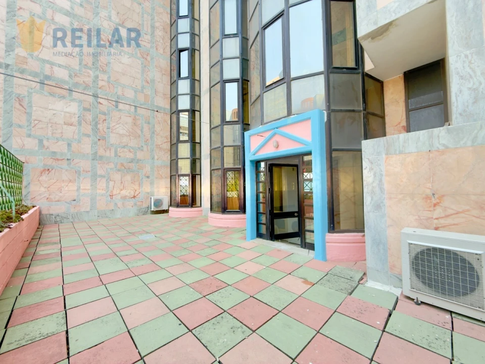 Apartamento T3 para Arrendamento em Campo de Ourique Foto 30