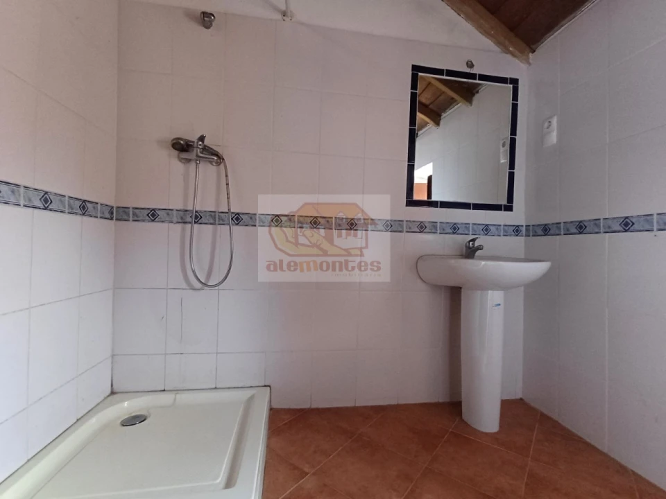 Moradia T2 para Venda em Melides Foto 6
