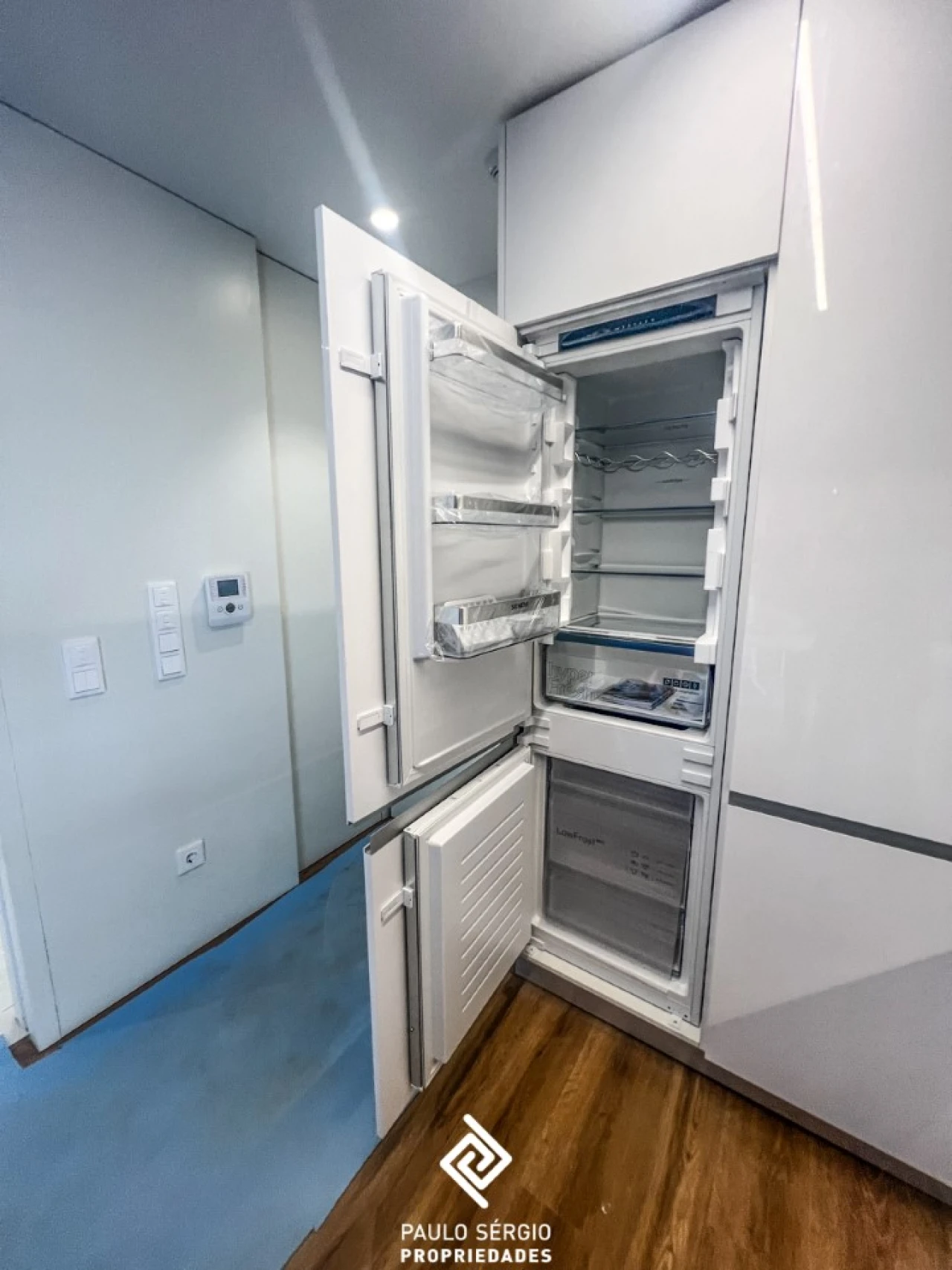 Apartamento T1 para Venda em Mafamude e Vilar do Paraíso Foto 3
