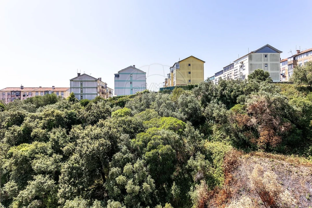 Apartamento T3 para Venda em Cacém e São Marcos Foto 23