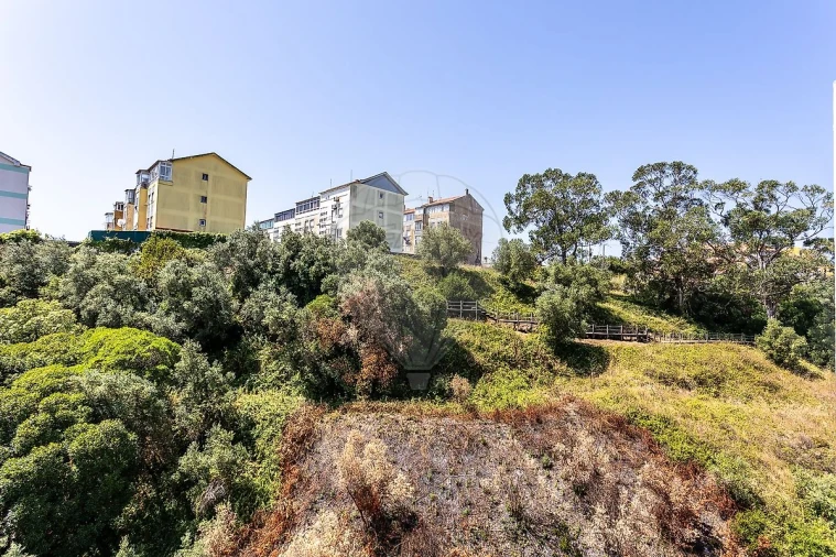 Apartamento T3 para Venda em Cacém e São Marcos Foto 22
