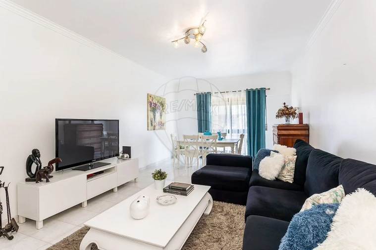 Apartamento T3 para Venda em Cacém e São Marcos Foto 9