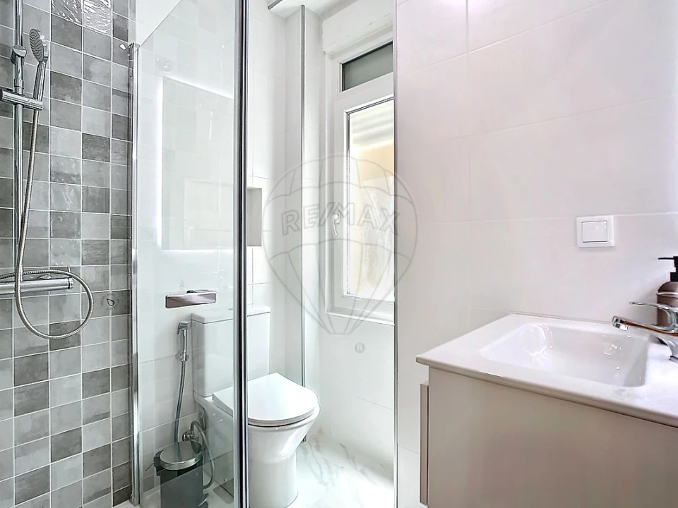 Apartamento T2 para Arrendamento em Alcantara Foto 11