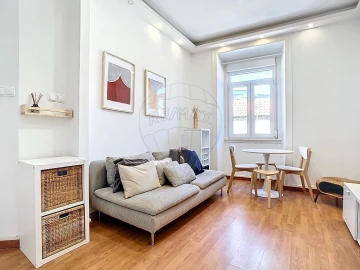 Apartamento T2 para Arrendamento em Alcantara