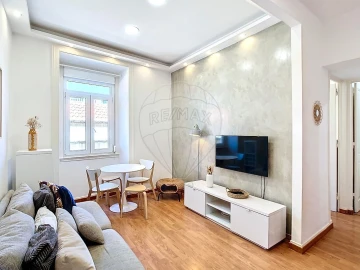 Apartamento T2 para Arrendamento em Alcantara