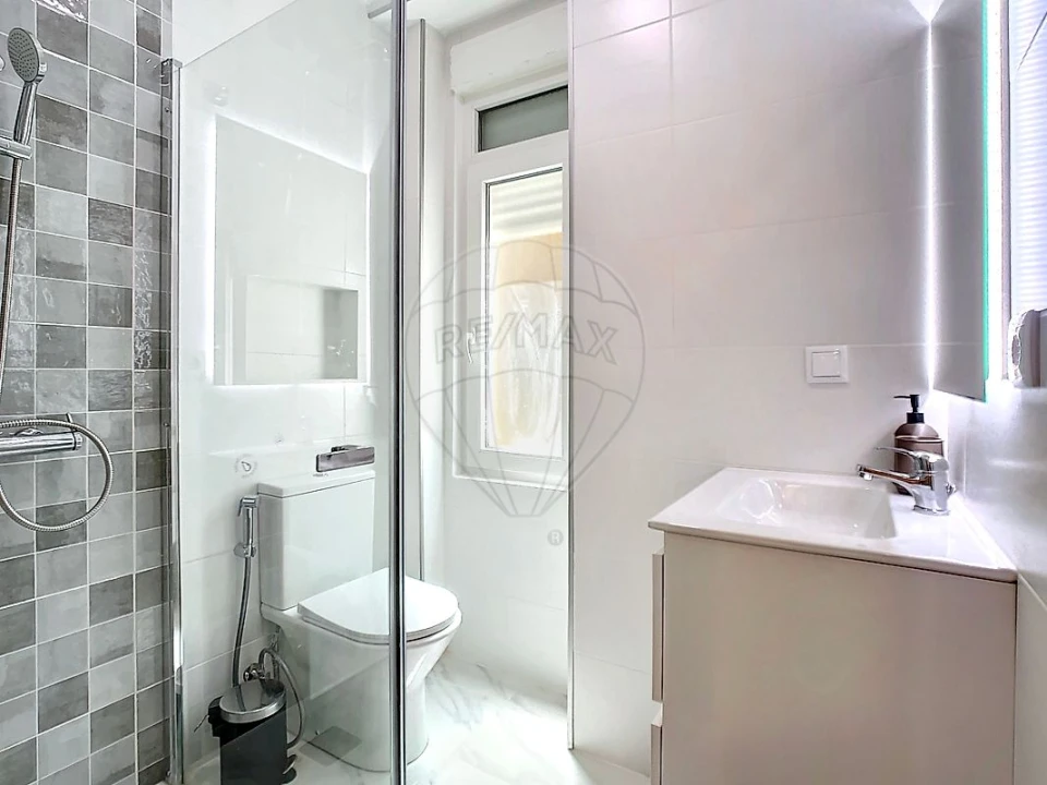 Apartamento T2 para Arrendamento em Alcantara Foto 12