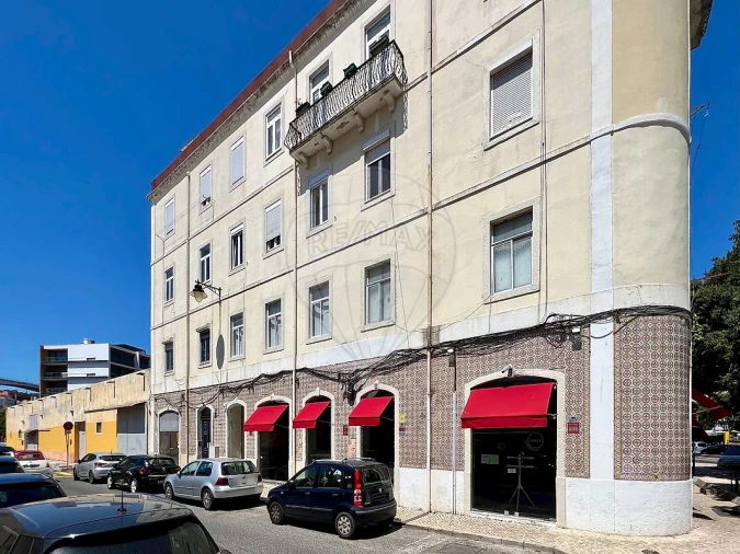 Apartamento T2 para Arrendamento em Alcantara Foto 9