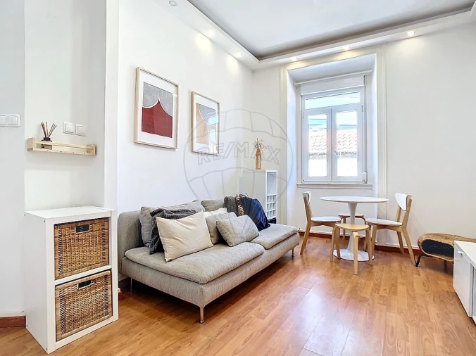 Apartamento T2 para Arrendamento em Alcantara Foto 2