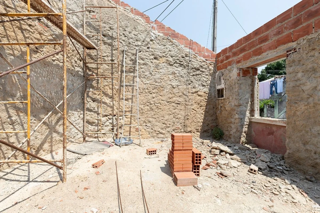 Moradia T2 para Venda em Dois Portos e Runa Foto 1