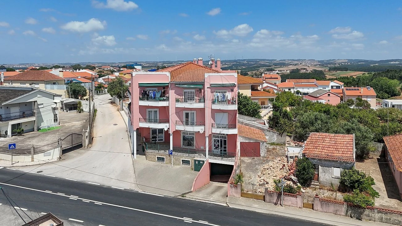 Apartamento T3 para Venda em Campelos e Outeiro da Cabeça Foto 28