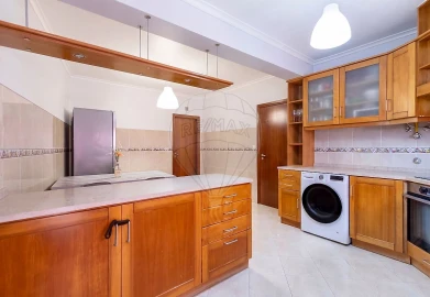 Apartamento T3 para Venda em Campelos e Outeiro da Cabeça