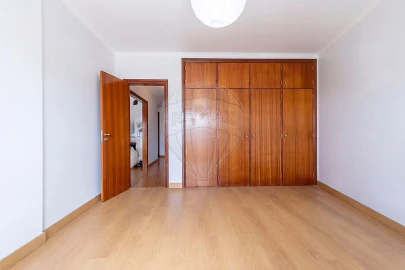 Apartamento T3 para Venda em Campelos e Outeiro da Cabeça
