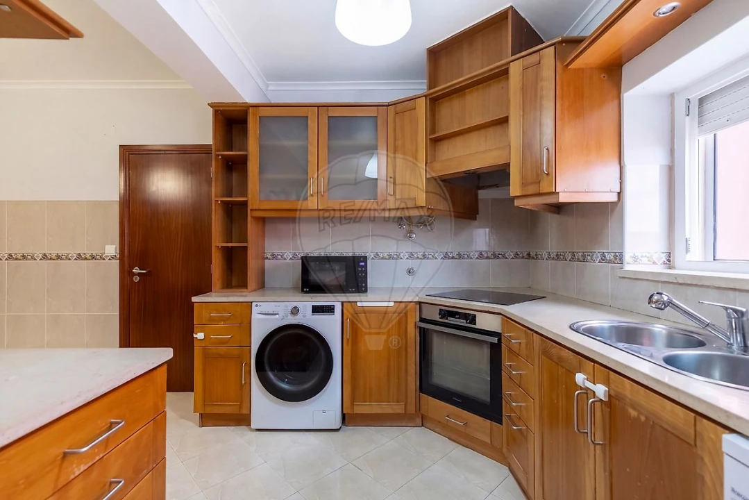 Apartamento T3 para Venda em Campelos e Outeiro da Cabeça Foto 6